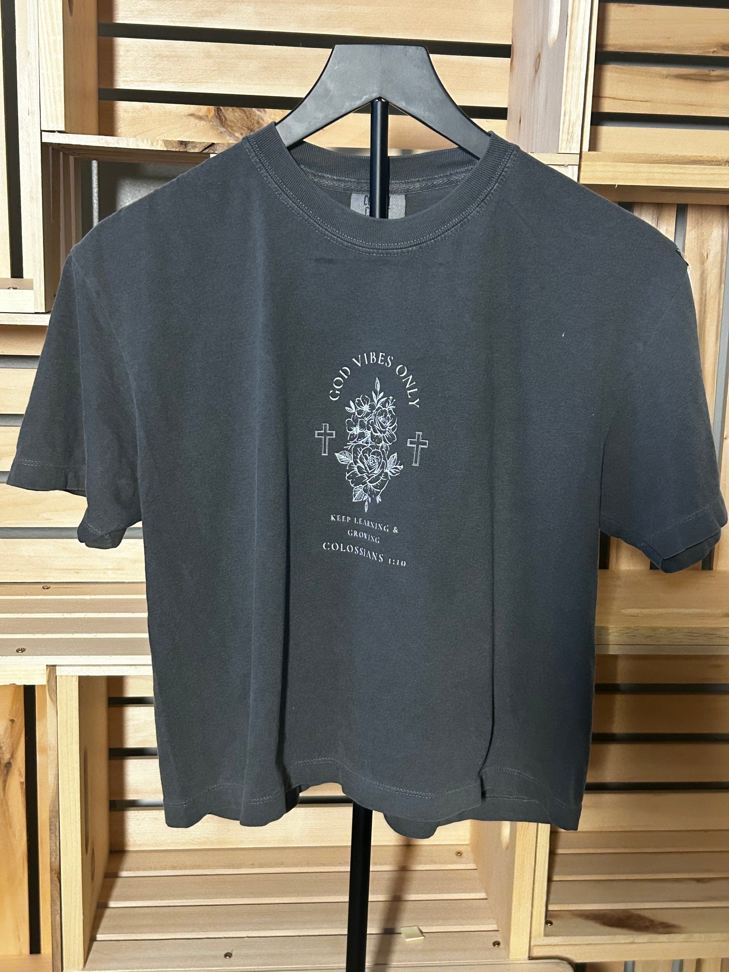 God Vibes Only Women’s boxy crop